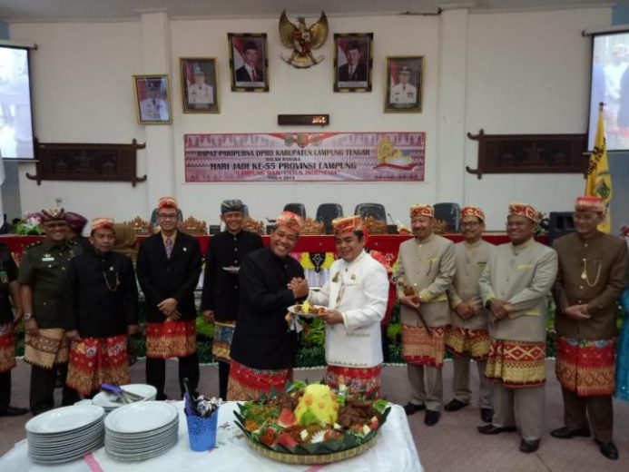 DPRD Lamteng Menggelar Rapat Paripurna Memperingati HUT Provinsi Lampung