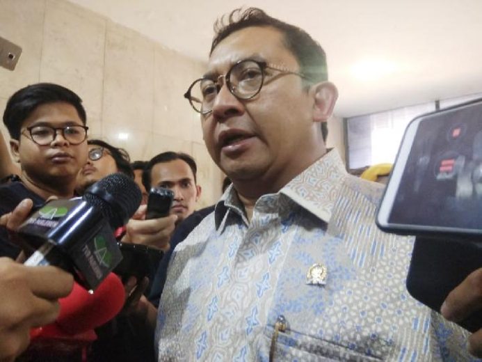 Ditolak Mahasiswa Papua, Fadli Zon Temui Gubernur Khofifah