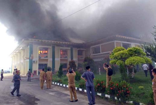 Kantor Bupati Pringsewu Terbakar