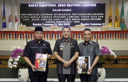 Gubernur Lampung M.Ridho Serahkan LKPJ 2018 dan LKPJ Akhir Masa Jabatan 2014-2019