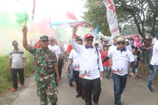 Pemilu 2019, Bupati Lamteng Melepas Peserta Lomba Lari