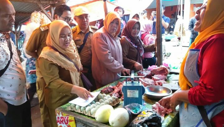 Pemkab Lampung Barat Pantau Harga Sembako