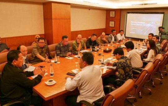 Gubernur Lampung-Menhub Bahas Jalan Pintas Kereta Api Bandarlampung – Bakauheni