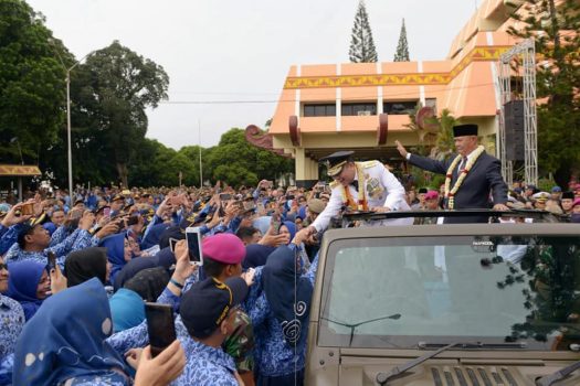 Hujan Air Mata Saat ASN Pemprov Lampung Lepas Ridho – Bachtiar