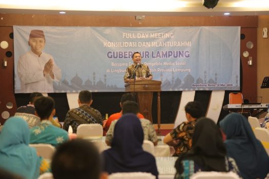 Gubernur Ridho Minta Pengelola Media Sosial OPD Jadi Ujung Tombak Perangi Hoaks