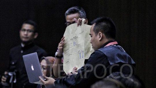 Saksi Kubu Prabowo Tuding Ada Amplop Rusak Bekas Plano C1