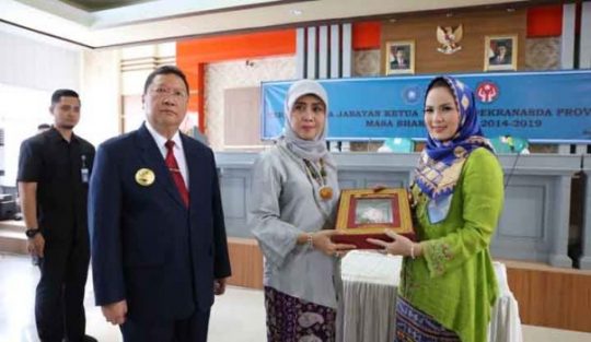 Jabatan Ketua TP PKK dan Dekranasda Lampung Diserahterimakan