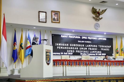Wagub Lampung Sampaikan Jawaban Fraksi-Fraksi Terkait Raperda LPJ APBD 2018