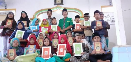 PAC GP Ansor Kasui Salurkan Bantuan Alquran dan Bakti Sosial