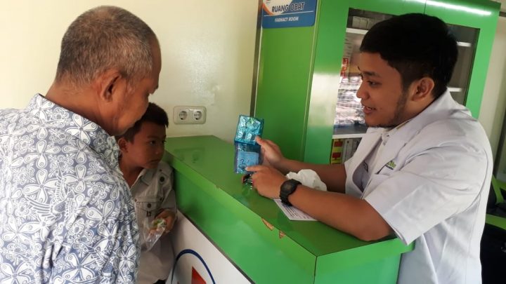 Warga Kotabumi Ini Antusias Ikuti Pengobatan Gratis PT KAI Tanjungkarang