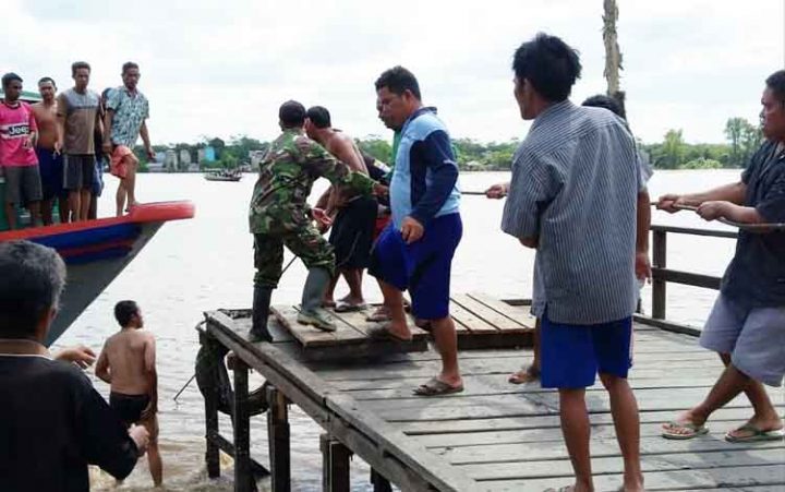 Mobil Jatuh dari Kapal Feri, 3 Penumpang Hilang