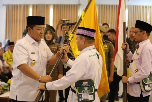 Gubernur Arinal Djunaidi Lepas Jamaah Haji Lampung Kloter Pertama