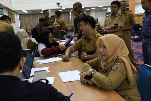 Tindaklanjuti Kekurangan Darah, Wagub Gelar Donor Darah bagi ASN