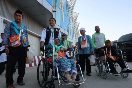 Di Bir Ali, Jemaah Lansia dan Berisiko Tinggi Dianjurkan Niat Ihram di Bus