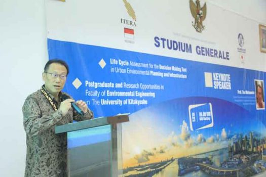 Hadir di Itera, Ini Kata Pakar Lingkungan Jepang Soal Polusi dan Pengelolaan Sampah