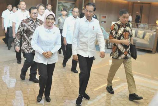 Sambangi Kantor Pusat PLN, Ini Kata Jokowi