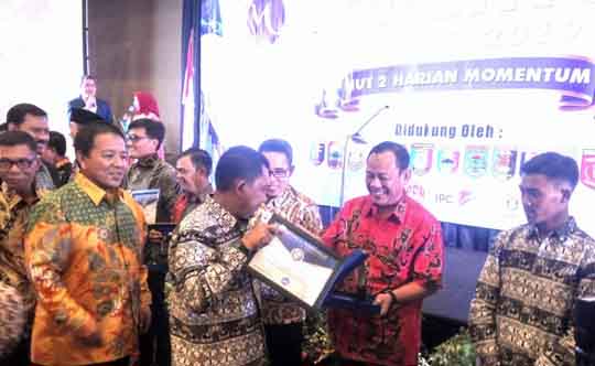 Mall Pelayanan Publik dan Smart City Antarkan Pemkab Tulangbawang Raih Momentum Award 2019