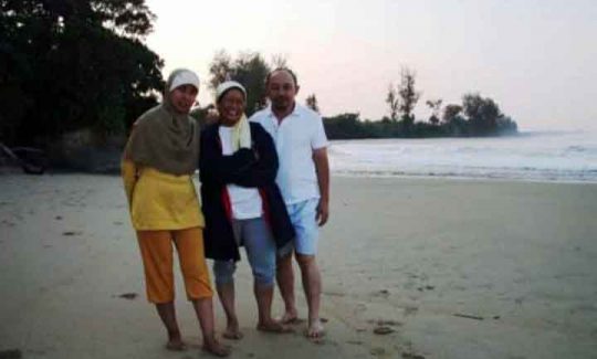 Jejak dan Cerita Anshori Djausal tentang Pulau Tegal