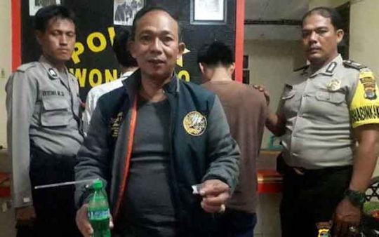 Konsumsi Sabu, Kepala Desa dan Honorer di Tanggamus Diringkus Polisi