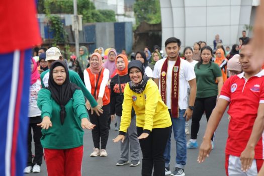 Car Free Day, Wagub Nunik dan Para Muli-Mekhanai Lampung Senam Bareng