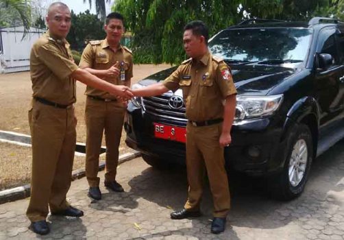 Dua Kendaraan Dinas Mantan Pimpinan DPRD Lampura Akhirnya Dikembalikan