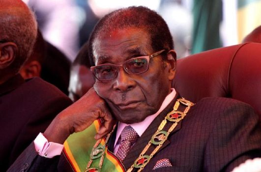 Robert Mugabe Stres Dikudeta Pejabat Militer Binaannya
