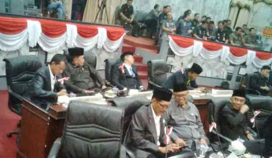 Pimpinan Dewan Lampura Tertidur Saat Sidang Paripurna Pengesahan RPJMD