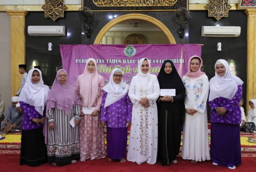 Ketua TP PKK Lampung Hadiri Tablig Akbar PWWI di Way Halim