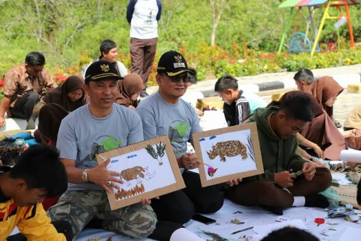 Bupati dan Wabup Lambar Hadiri Peringatan Hari Badak Dunia