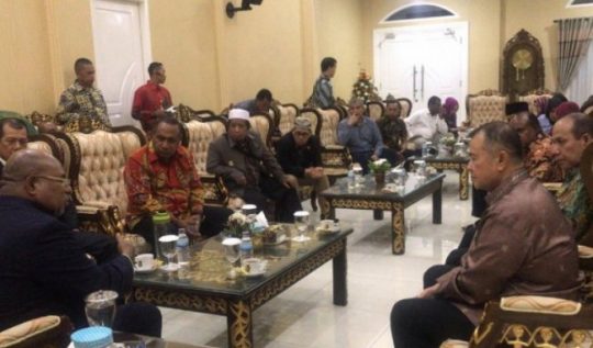 Bahas Kerusuhan Wamena, Wagub Sumbar Bertemu Gubernur Papua