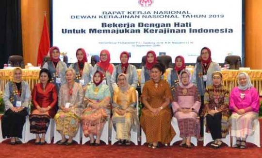 Mufidah Jusuf Kalla Minta Dekranasda Jadi Mitra Pemerintah Kembangkan Kerajinan