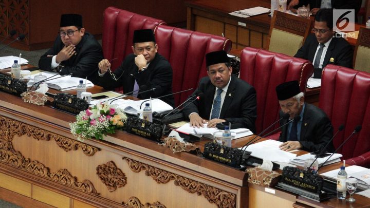 Ditolak Publik, DPR Tetap Sahkan Revisi UU KPK