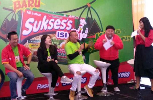 Peluncuran Mie Sukses’s di Metro Berlangsung Meriah