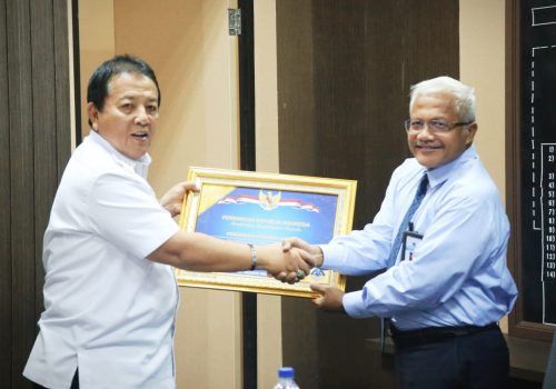 Raih WTP, Gubernur Lampung Terima Piagam Penghargaan dari Kemenkeu