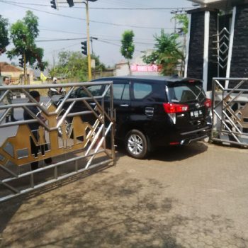 KPK Geledah Rumah Dinas Bupati Lampung Utara