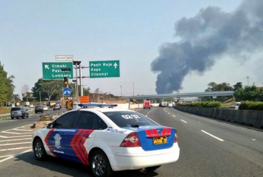 Pipa Pertamina di KM130 Tol Purbaleunyi Meledak, Pengendara Diimbau Jauhi Tol