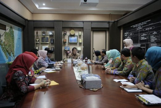 Gubernur Arinal Ajak Petugas AKHI Tingkatkan Pelayanan Istithaah Kesehatan Calon Haji