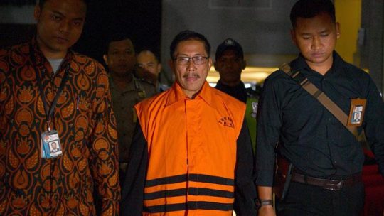 KPK Tetapkan Mantan Bupati Cirebon Tersangka Pencucian Uang