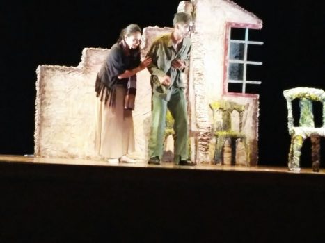 Pentas Teater Satu Lampung: Menyiasati “Kursi-Kursi” Ionesco