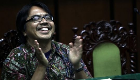 Ade Armando Laporkan Balik Fahira Idris ke Polisi