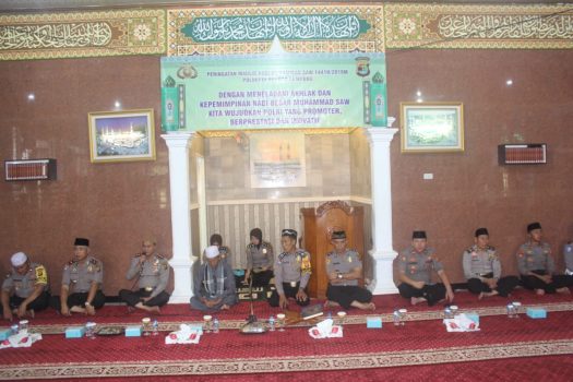 Peringatan Maulid, Waka Polresta Bandarlampung Ajak Polisi Teladani Sifat Nabi