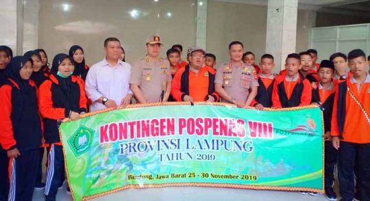 Pospenas VIII, Kapolresta Bandarlampung Lepas Peserta dari Ponpes Riyadus Solihin