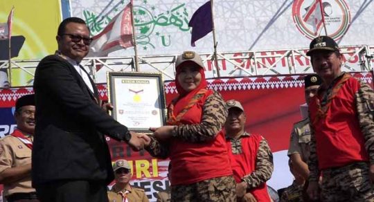 25 Ribu Pramuka di Bandarlampung Menari Pecahkan Rekor MURI
