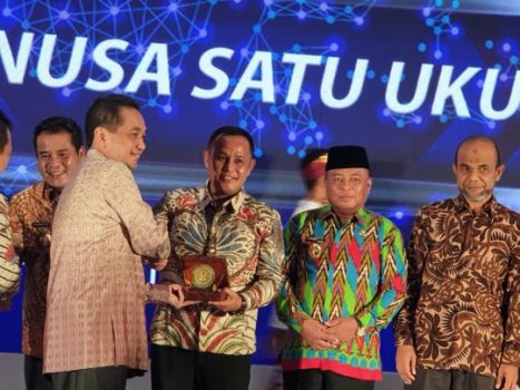 Nanang Ermanto Raih Penghargaan Pasar Tertib Ukur dari Kemendag