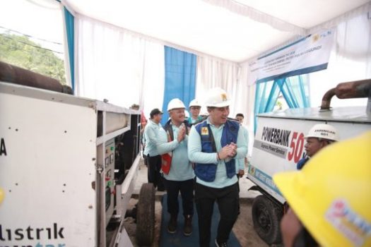 PLN Lampung Operasikan PLTD 24 Jam di Pulau Legundi