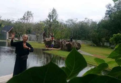Empu Tari Suprapto Suryodarmo Wafat