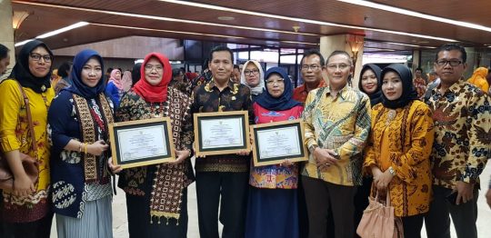 SDN 1 Triharjo Merbau Mataram Raih Penghargaan Adiwiyata Nasional