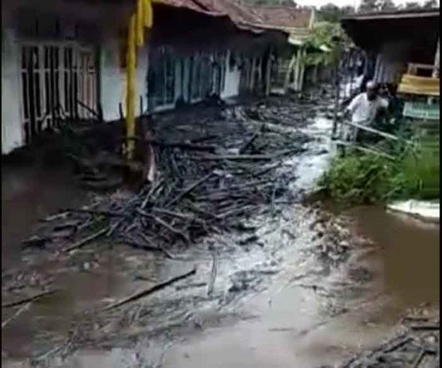Kebakaran Hutan di Bondowoso Berujung Banjir Bandang