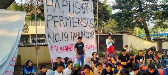 Para Tunanetra Penghuni Wyata Guna Bandung Kembali ke Asrama
