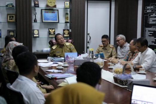 Dukung Produksi Ternak, Gubernur Arinal Apresiasi Unila Ciptakan Mesin Perajang Singkong